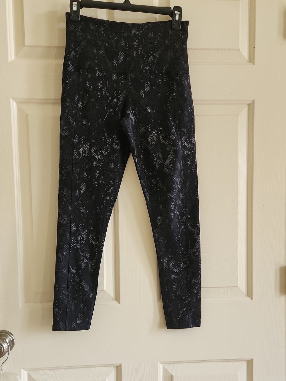 Tuff Athletics Black Rocky-Print Leggings